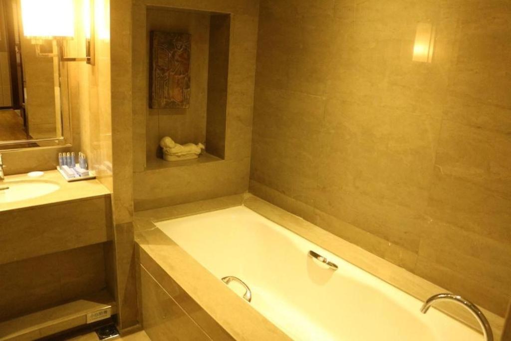 XI Yu Hotel Canton Extérieur photo